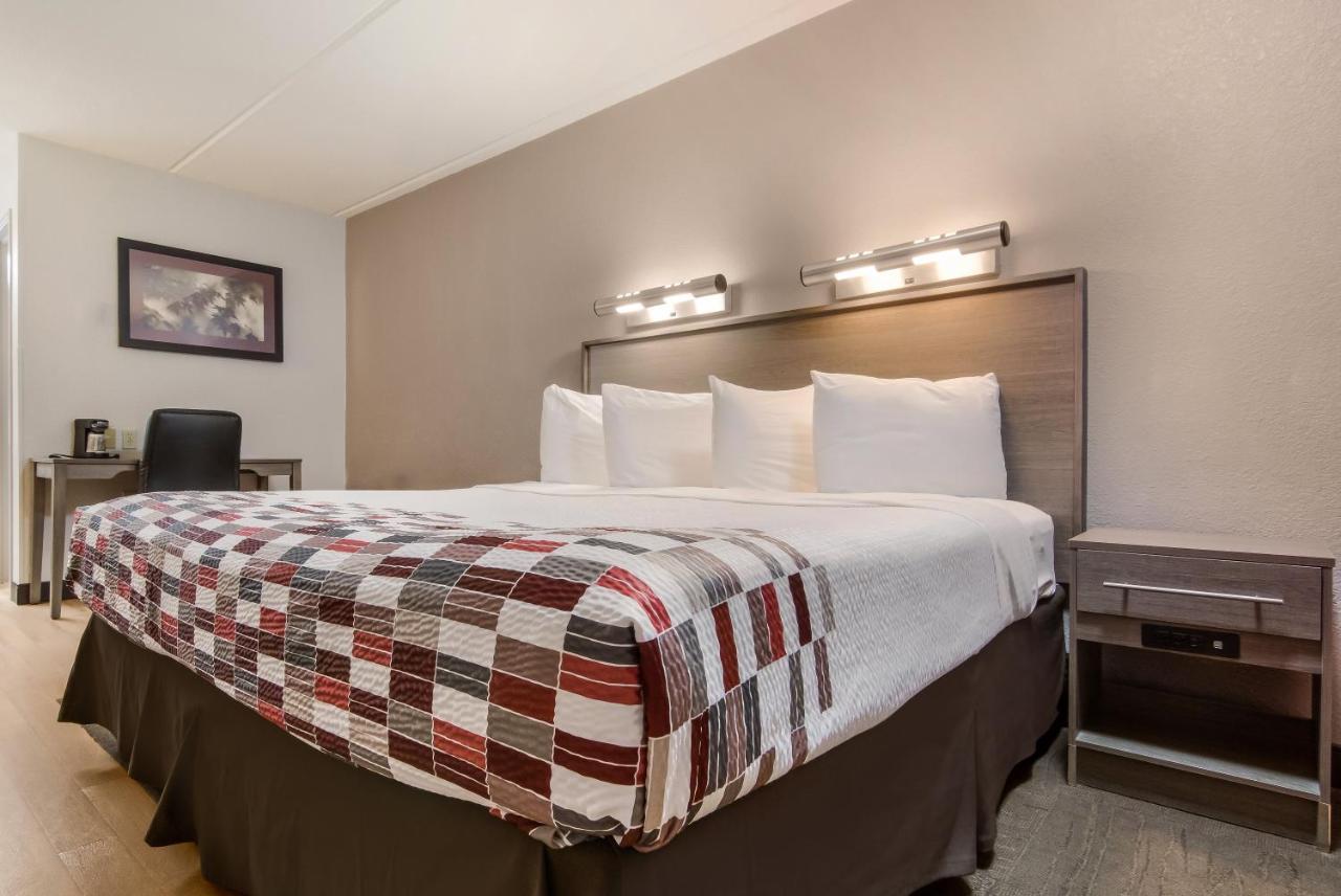 Motel Red Roof - Duke Univ Medical Center 2*